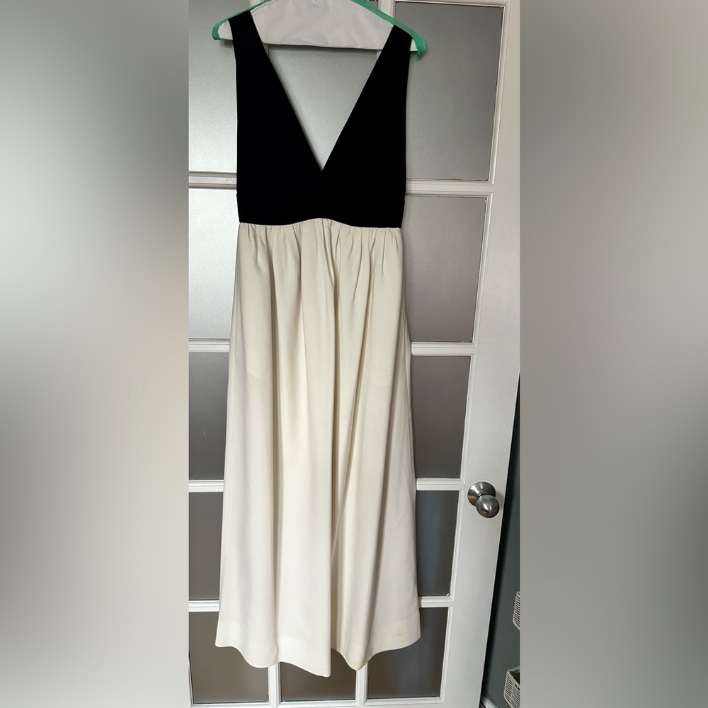 Jill Stewart, Deep V Dress